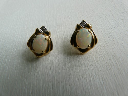 Opal ohrstecker mit diamanten - opal,