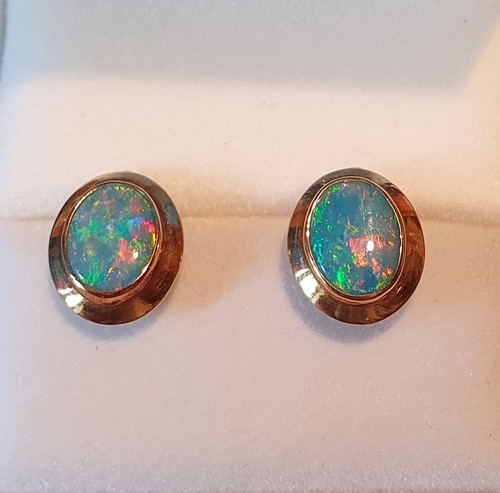 Gelbgold opal ohrstecker - gelbgold,